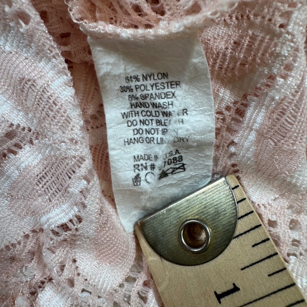 dELiA*s Peplum Top Y2K Women's Size M Pink Floral Lace Coquette Fairycore - Picture 5 of 6